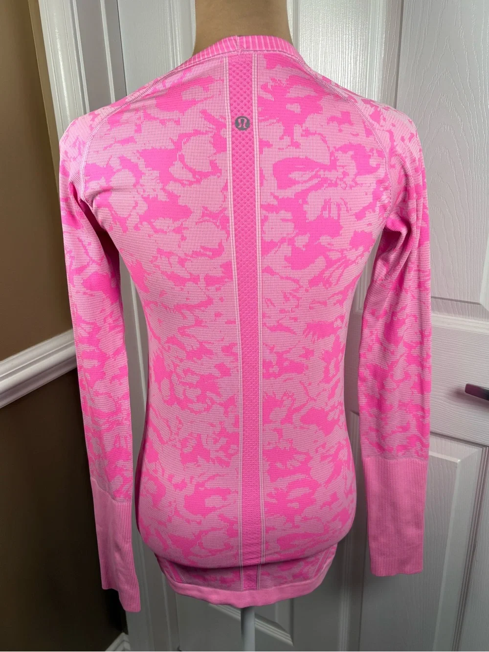 Lululemon Swiftly Tech Long Sleeve Crew Heathered Raspberry Glo Light Sz 6 A336